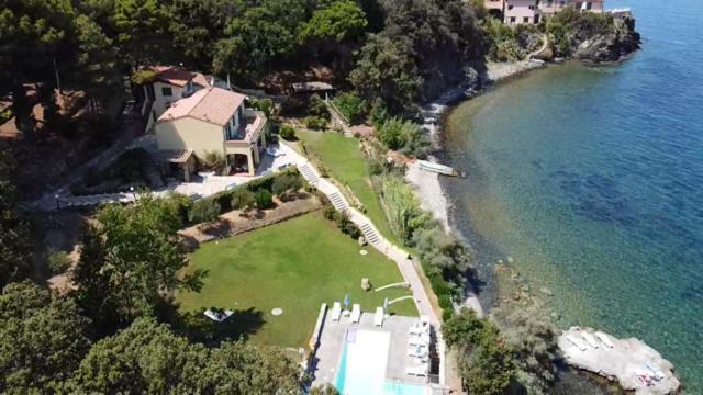 Villa Le Sprizze A Bordo Del Mare - Goelba Marciana Marina  Εξωτερικό φωτογραφία
