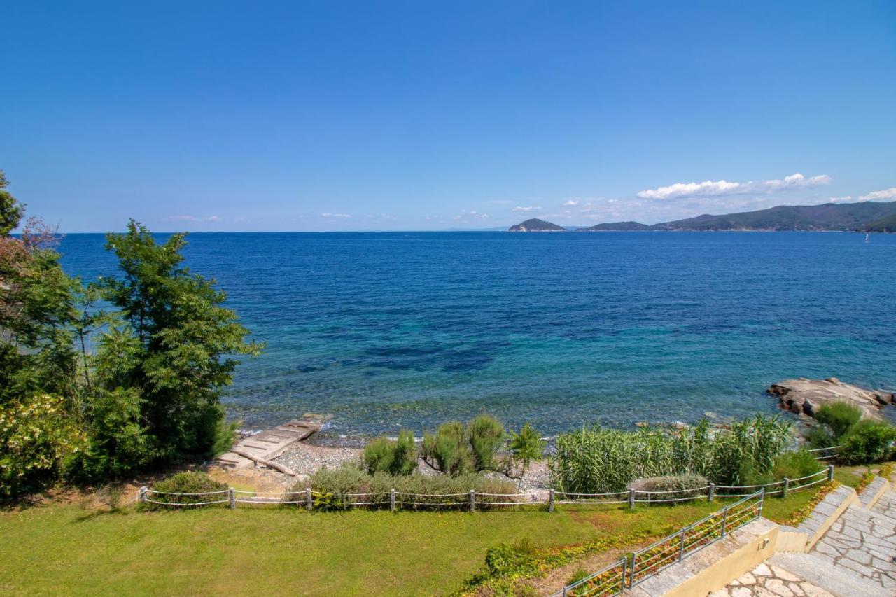 Villa Le Sprizze A Bordo Del Mare - Goelba Marciana Marina  Εξωτερικό φωτογραφία